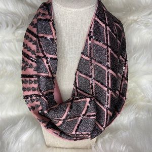 Glam necklace scarf